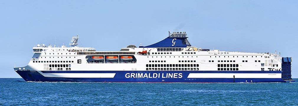Traghetto Cruise Bonaria Grimaldi Lines
